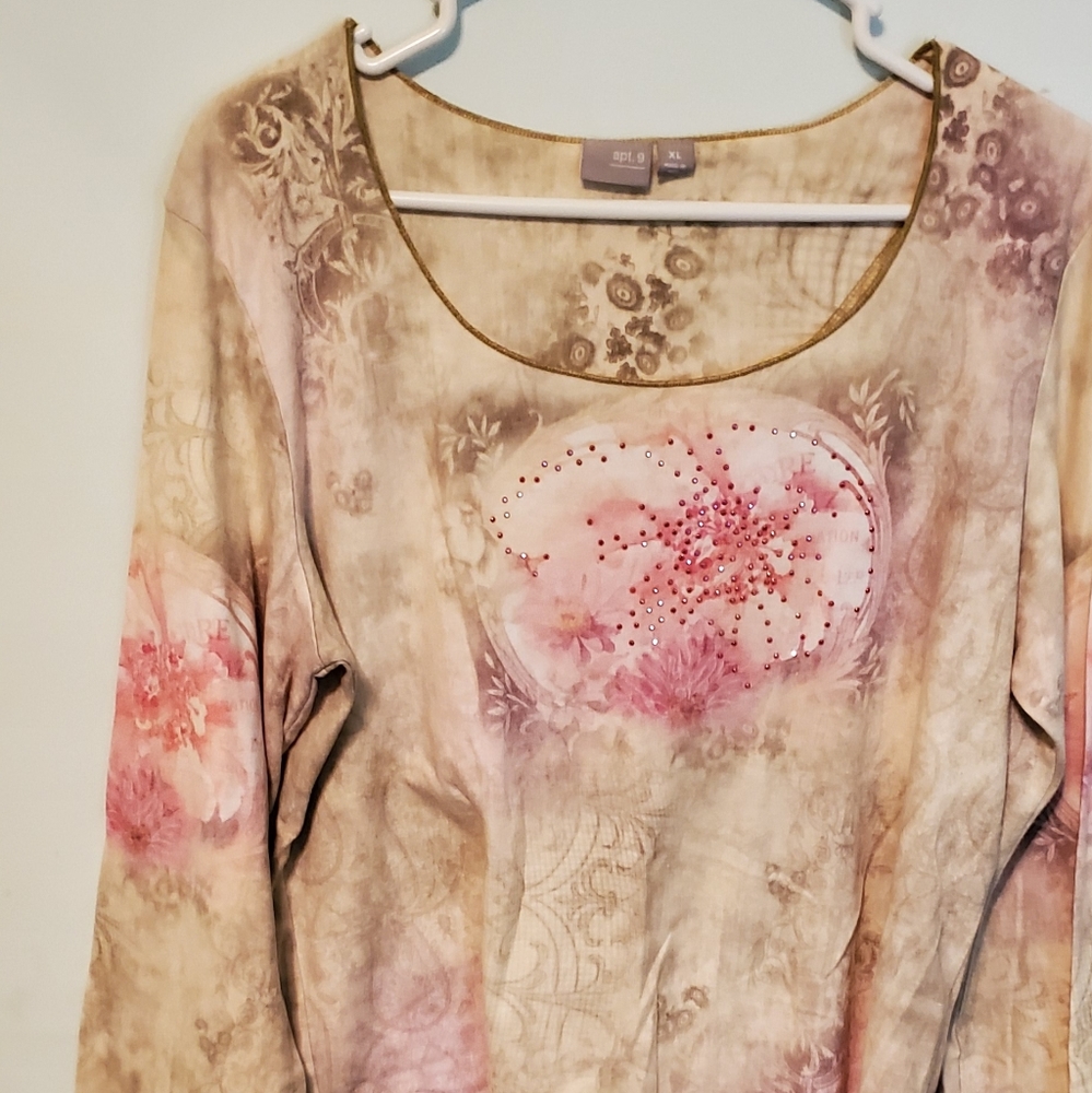 Flowing long sleeve t-shirt